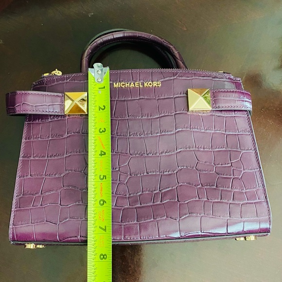 Never used, Michael Kors purse - Picture 5 of 8